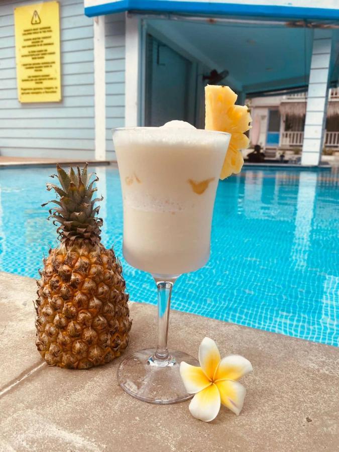 Seminyak Beach Hut Aparthotel Екстериор снимка
