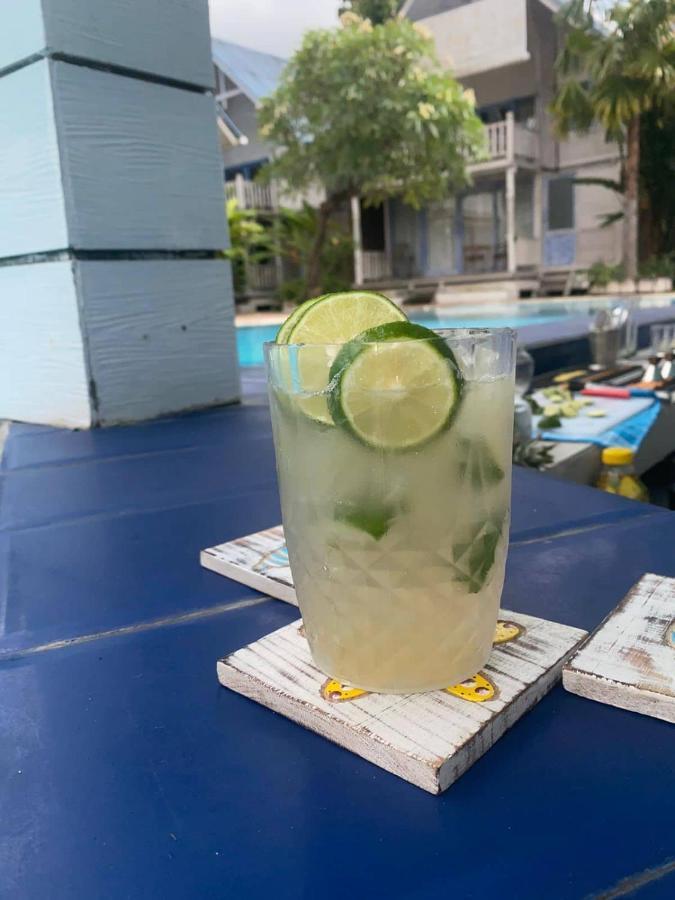 Seminyak Beach Hut Aparthotel Екстериор снимка