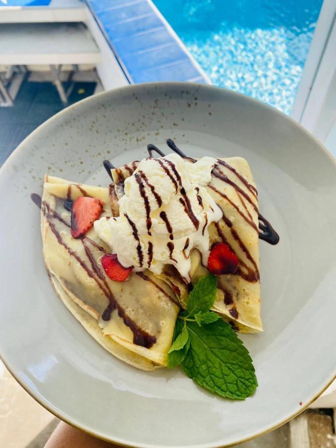Seminyak Beach Hut Aparthotel Екстериор снимка