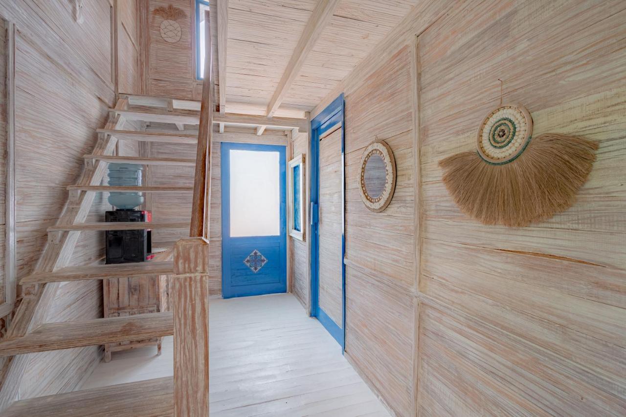 Seminyak Beach Hut Aparthotel Екстериор снимка