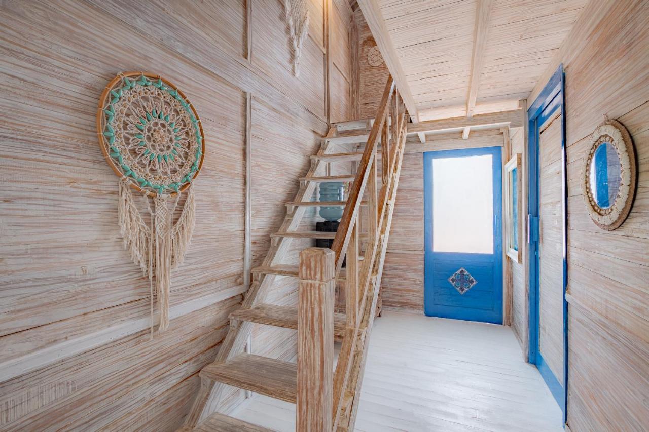Seminyak Beach Hut Aparthotel Екстериор снимка