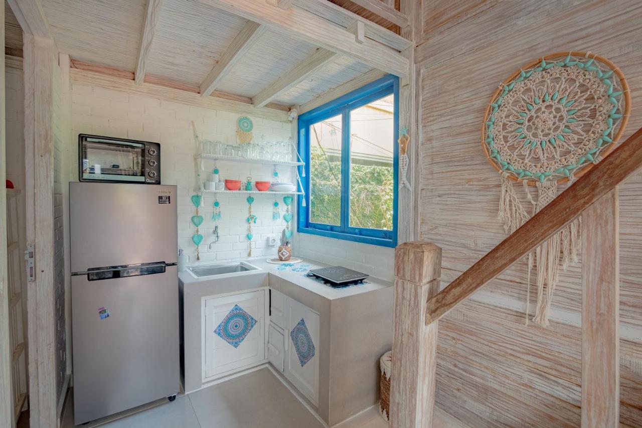 Seminyak Beach Hut Aparthotel Екстериор снимка
